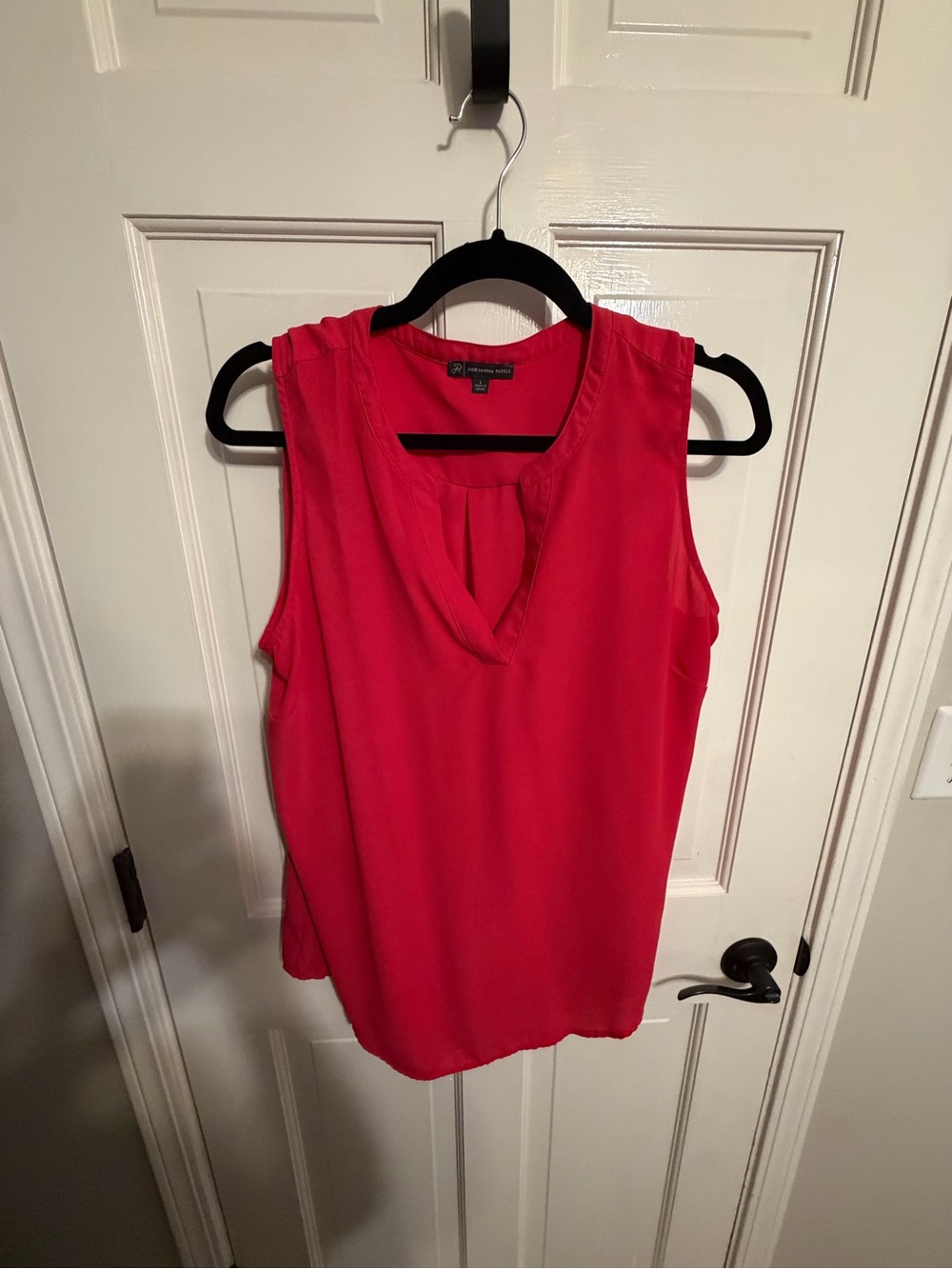 Adrianna Papell Red Sleeveless Split Neck Blouse | Size L
